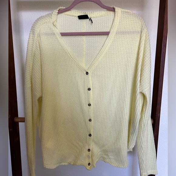 Urban Outfitters Yellow Out From Under Jojo Oversized Waffle Knit Button Down - Picture 4 of 6